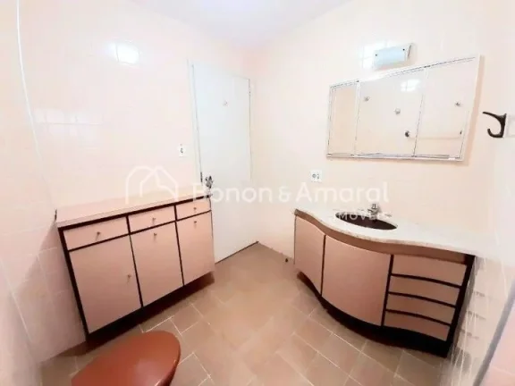 Imagem Excelente apartamento com 3 quartos + 1, sendo uma suíte, todos com armários embutidos, banheiro s...