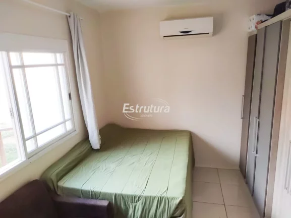 Imagem Ótima casa em Itaara de 2 dormitórios com terreno amplo medindo 1.000 m² de área
