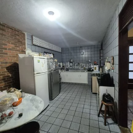 Imagem Venda de uma casa em Alagamra17 x 30 com 4 suítes, sala para 3 ambts, escritório, Dce, 1 Flat, Vagas de garagem
