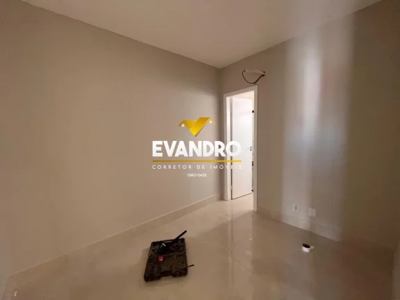 Imagem Casa em Condomínio para Venda em Cuiabá / MT no bairro Jardim Imperial