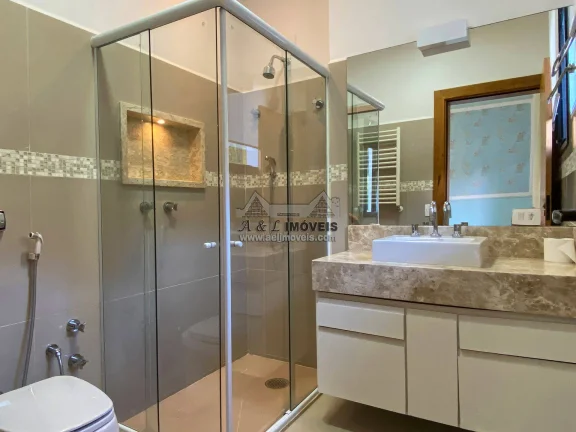Imagem Casa à venda em Campos do Jordão – Com 5 suítes no Alto do Capivari