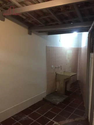 Imagem Casa à venda com 91m², 2 quartos e 2 vagas - Jardim Rosana