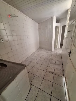 Imagem Casa t?(C)rrea para alugar a 400 metros do Metrô Vila Prudente. 2 dormitóorios + quartinho para escritório.