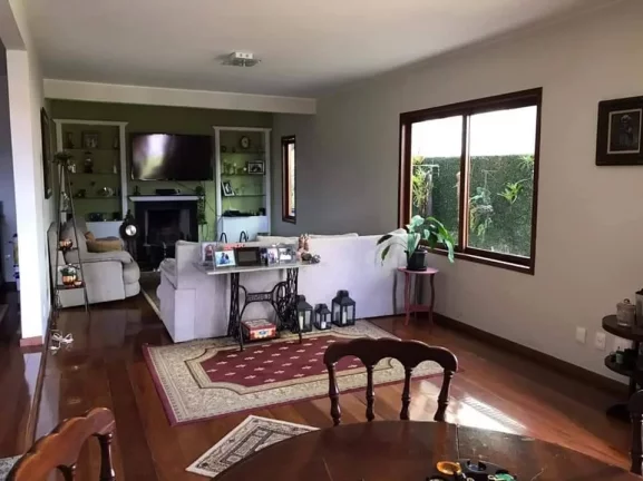Imagem LINDA CASA A VENDA NO BAIRRO: BRAUNES - NOVA FRIBURGO RJ.