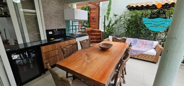 Imagem Casa para locação de Temporada em Juquehy com 4 dormitórios, 2 suítes, jacuzzi, churrasqueira, 60m da praia, max. 9 pessoas. | Juquehy Imobiliária