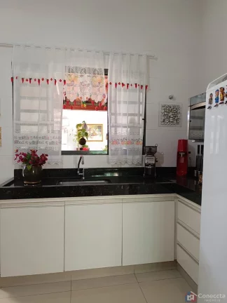 Imagem Casa Alto Padrão à Venda no Bairro Valparaíso - Patos de Minas/MG - Conforto e Modernidade