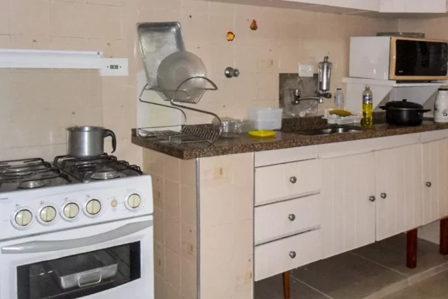 Imagem Enseada - Apartamento à 100 metros da praia - Região do Fórum.