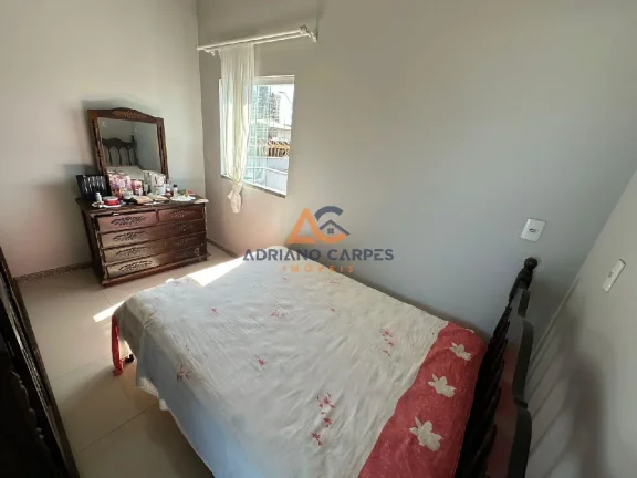 Imagem Sobrado de 4 dormitórios, sendo 1 suíte a 50m do mar no bairro Meia Praia, em Navegantes - Adriano Carpes Imóveis vende