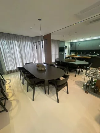 Imagem Apartamento com 4 suítes à venda no edifício Yachthouse em Balneário Camboriú/S