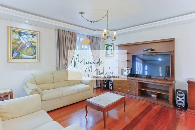 Imagem Casa com 2 suítes à venda na Trindade