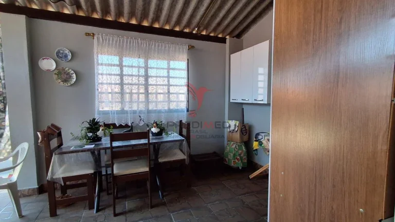 Imagem Vendo Casa com Edícula em São Pedro - SP