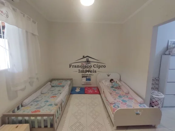Imagem Casa à venda no bairro Jardim do Vale - Guaratinguetá/SP