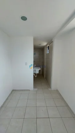 Imagem Apto com 2 vagas de garagem - 96.73m²- 3 quartos - 1 suite - em Intermares, Cabedelo/PB