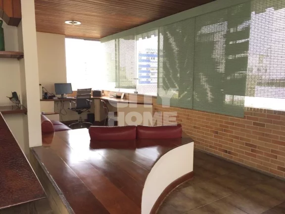 Imagem Linda cobertura duplex com 700m2, 4 dormitórios ( 4 suítes ), 6 banheiros e 4 vagas na garagem no ...