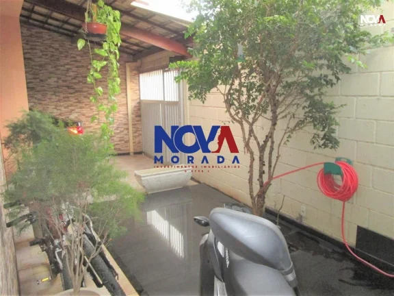 Imagem Venha morar em uma casa de 3 quartos com suíte, localizada em uma rua asfaltada e com fácil acesso...