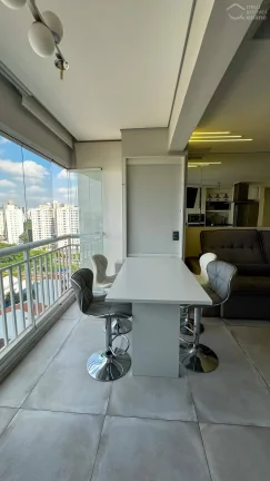 Imagem Apartamento mobiliado com 62m2, 1 suíte, closet e 1 vaga a venda na Barra Funda, São Paulo