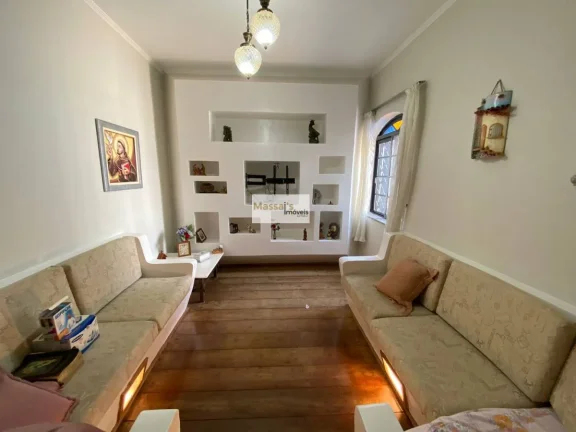 Imagem Casa à venda, com 3 quartos, 195m2