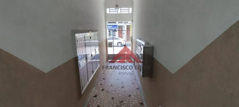 Imagem Apartamento no centro,proximo a todo comércio,forum supermercado Guanabara,próximo as barcas,e terminal rodoviário,imóvel amplo,um lance de escada,vaz