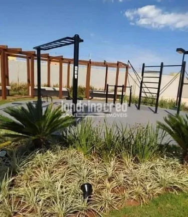 Imagem Casa em Condomínio Fechado na Zona Norte | 2 Quartos, Área Gourmet, 2 Vagas | Recém-Pintada | Lazer Completo com Piscinas e Mais