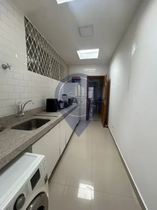 Imagem Casa de Alto Padrão para Venda ou Locação no Brooklin Paulista, São Paulo-SP: 3 Quartos, 2 Salas, 2 Banheiros, 3 Vagas, 250m².