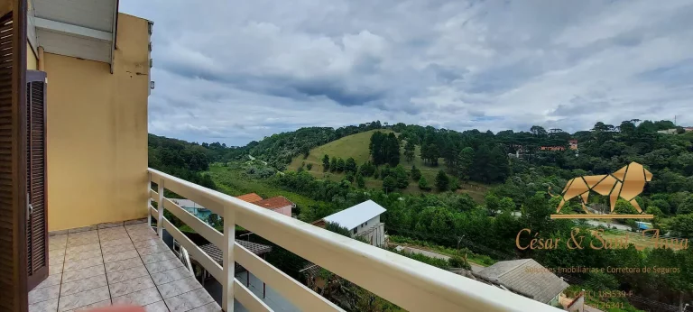 Imagem Encantadora residência a venda em Campos do Jordão.