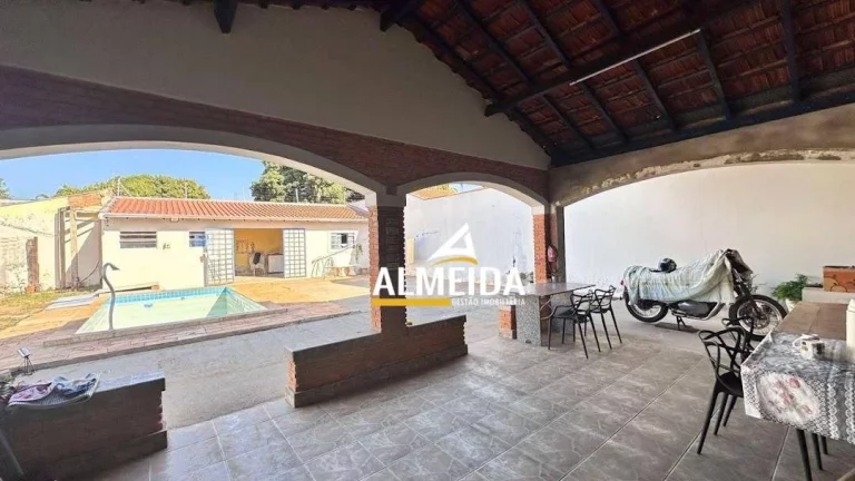 Imagem Casa com 3 dormitórios à venda, 200 m² por R$ 600.000,00 - Parque Universitário - Rio Claro/SP