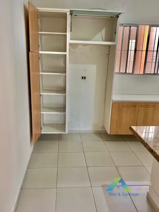 Imagem Casa Sobrado 2 Domts ,2 Banheiros , 2 vagas de garagens , complanejados !!