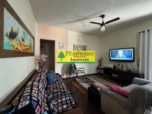 Imagem Oportunidade Imperdível: 3 casas à Venda na Martim de Sá; 2 Lotes; 720m² totais!