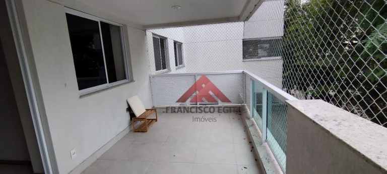 Imagem Apartamento em condominio em Santa Rosa,semi novo em excelente localização,Varandão,sala o3 quartos sendo um com suite,cozinha montada com armarios,su