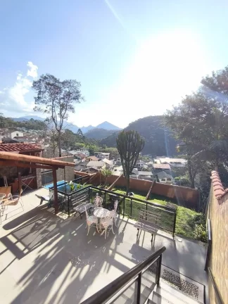 Imagem Vendo esta excelente casa no bairro: Varginha - Nova Friburgo.