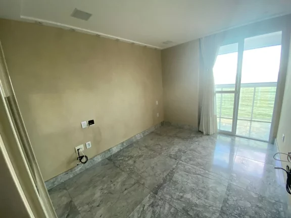 Imagem LUXUOSO APARTAMENTO DE FRENTE PARA O MAR NA PRAIA DA COSTA - VILA VELHA / ES