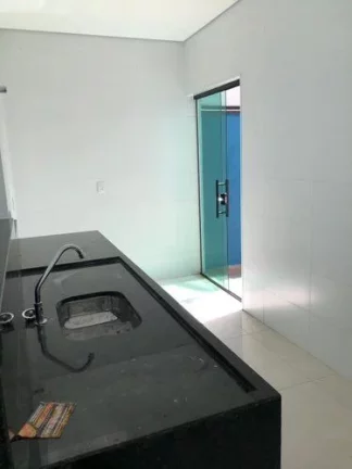 Imagem Casa Térrea à venda na Vila Caputera em Mogi das Cruzes, com 2 dormitórios, sendo 1 suíte e cozinha americana