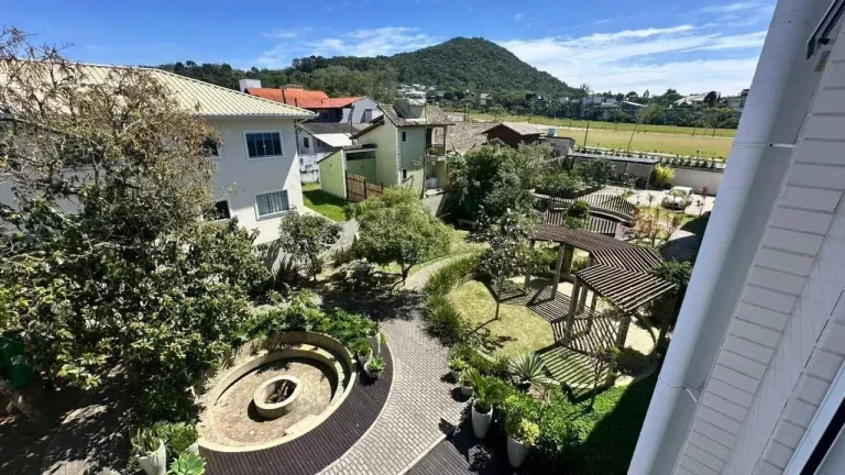 Imagem Apartamento com 3 dormitórios sendo 1 suíte e 2 vagas - Campeche, Florianópolis/SC