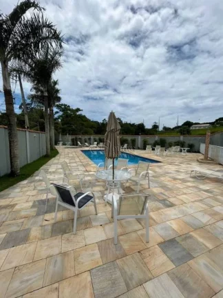 Imagem Casa de Condomínio com 3 Quartos e 3 banheiros à Venda na Glória 499 mil