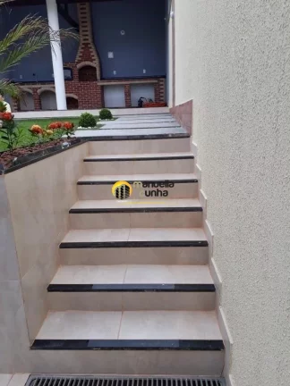 Imagem Linda casa Lenear 3Qts, Suíte - Área Goumert / Localização