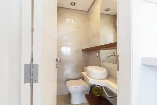 Imagem Cobertura Duplex 206M², 3Q, 2 Suítes, 6 Banheiros, 3 Vagas, Lavabo, Piscina Privativa, Churrasqueira na Unidade, Depósito.
