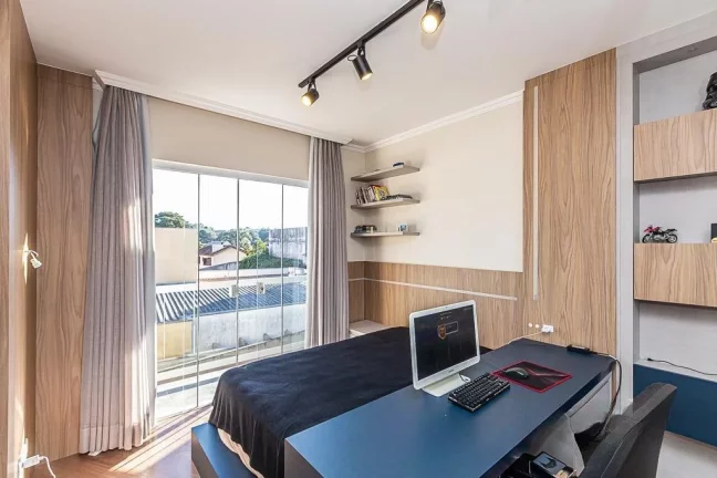 Imagem Sobrado com 3 suítes em condomínio no Santo Inacio