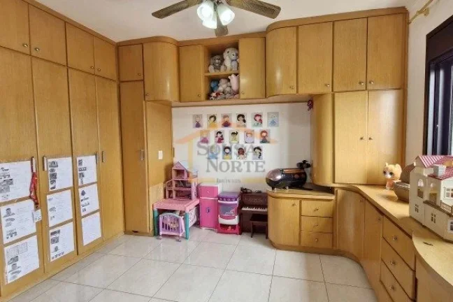 Imagem Apartamento com 3 dormitórios, sendo 3 suítes com closet, ambientes amplos, bem iluminados e venti...