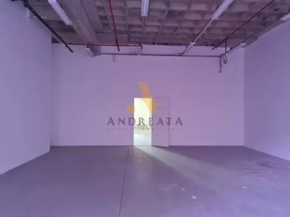 Imagem AV. DAS AMÉRICAS - SUNDECK - ALUGO MARAVILHOSA LOJA COM TOTAL DE 179M²