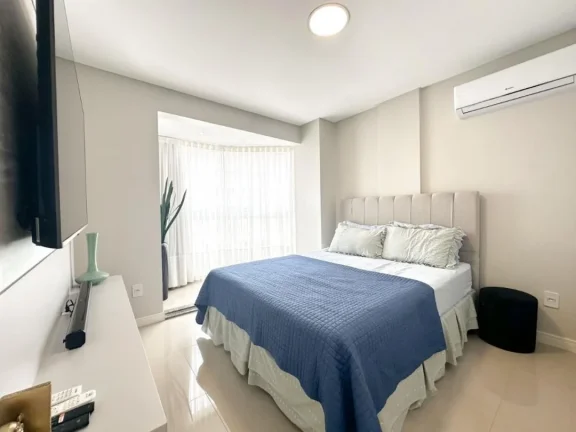 Imagem Apartamento beira mar com 3 dormitórios, sendo 1 suíte, finamente mobiliado e decorado no bairro Gravatá - Adriano Carpes Imóveis vende