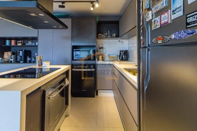 Imagem Apartamento reformado com 55m², 2 dormitórios, sendo 1 suite, 2 banheiros e 1 vaga de garagem. Pos...