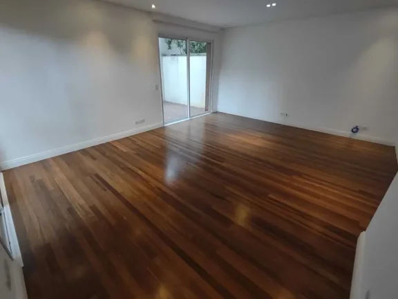 Imagem Casa Duplex 324,87M², 4Q, 4 Suítes, 7 Banheiros, 3 Vagas, Academia, Segurança 24h, Jardim, Portaria, Praça.