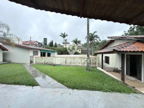 Imagem Sítio da Moenda com casa sede e área de lazer