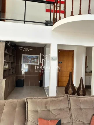 Imagem CASA EM CONDOMÍNIO COM MOVEIS PLANEJADOS E COM VISTA PARA "PEDRA GRANDE" EM ATIBAIA.