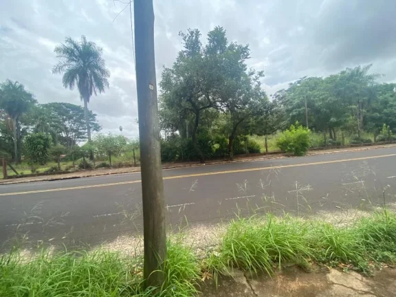 Imagem Fica localizado Araçatuba/SP. Ideal para projetos verticais Fica próximo ao Poupa tempo, ao lado d...