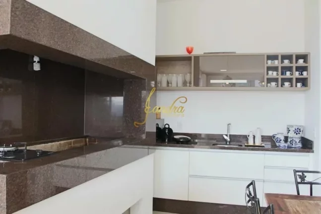 Imagem Sobrado Enseada com 05 suítes, piscina