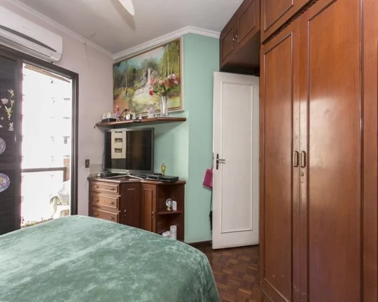Imagem Apartamento amplo com living, sacada, lavabo, 3 quartos sendo 2 suítes, wc social, cozinha, área d