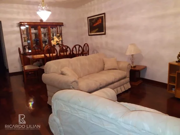 Imagem Maravilhosa casa assobradada com 3 suites e muito espaço para o conforto da sua familia