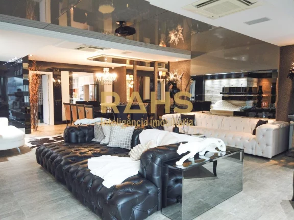 Espetacular apartamento de muito requinte e bom gosto localizado em região nobre da cidade. Com um ...