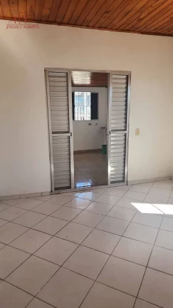 Imagem Casa para locação - 2 dormitórios e vaga de garagem